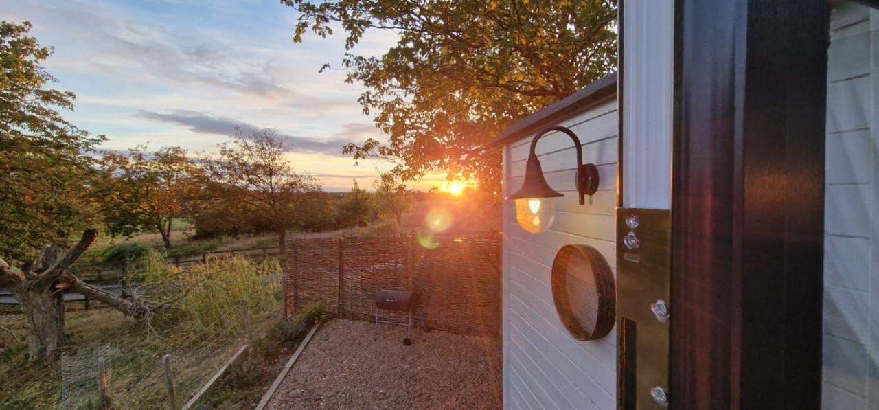 The Cosy Hut Faversham Exterior foto